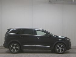Schwarz Gebraucht 2023 Peugeot 5008 GT-line Van / Kleinbus | 25.180 € (Guter Preis)