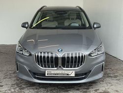 Grau Gebraucht 2024 BMW 218 Active Tourer Luxury Line Van / Kleinbus | 35.380 € (Fairer Preis)