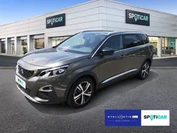 Grau Gebraucht 2020 Peugeot 5008 Allure GT-Line Van / Kleinbus | 25.890 € (Teuer)