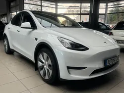 Weiß Gebraucht 2023 Tesla Model Y SUV | 29.890 € (Superpreis)