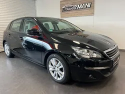 Lackierung schwarz perla nera/ Gebraucht 2013 Peugeot 308 Active Limousine | 5.690 € (Fairer Preis)