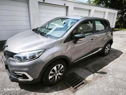 Grau Gebraucht 2018 Renault Captur SUV | 8.850 € (Guter Preis)