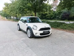 Weiß Gebraucht 2013 Mini ONE Kleinwagen | 3.900 € (Fairer Preis)