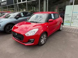 Rot Gebraucht 2019 Suzuki Swift Comfort Limousine | 11.900 € (Fairer Preis)