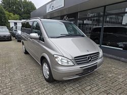 Silber Gebraucht 2010 Mercedes Viano Van / Kleinbus | 11.900 € (Fairer Preis)