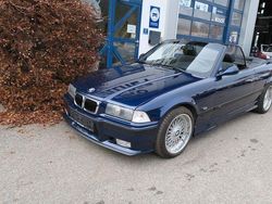 Blau Gebraucht 1996 BMW 320 Cabriolet M Sport Cabrio | 19.950 €