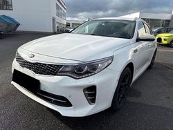 Weiß Gebraucht 2017 Kia Optima GT-Line Kombi | 16.900 € (Etwas zu teuer)
