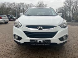 Weiß Gebraucht 2010 Hyundai ix35 Comfort SUV | 5.990 € (Fairer Preis)