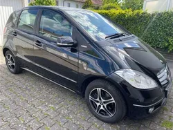 Schwarz Gebraucht 2010 Mercedes A180 Avantgarde Limousine | 2.450 € (Superpreis)