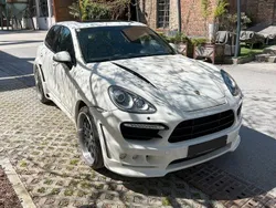 Weiß Gebraucht 2011 Porsche Cayenne S E-Hybrid SUV | 42.000 €