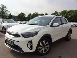(ud) schneeweiss Gebraucht 2022 Kia Stonic Vision SUV | 19.990 € (Fairer Preis)