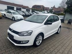Weiß Gebraucht 2012 VW Polo Style Limousine | 7.990 € (Etwas zu teuer)