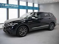 Schwarz Gebraucht 2023 VW Tiguan Allspace Life SUV | 36.870 € (Guter Preis)