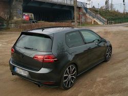 Grau Gebraucht 2016 VW Golf VII GTI Limousine | 12.900 € (Guter Preis)