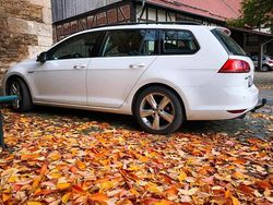 Weiß Gebraucht 2016 VW Golf VII Kombi | 7.500 € (Teuer)