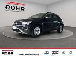 Deep black perleffekt Gebraucht 2024 VW T-Roc Life SUV | 22.150 € (Guter Preis)