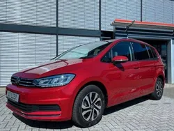 Rot Gebraucht 2023 VW Touran Active Van / Kleinbus | 33.890 € (Etwas zu teuer)