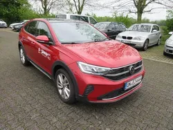Kings red metallic Gebraucht 2024 VW Taigo Move SUV | 21.988 € (Fairer Preis)