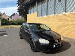 Schwarz Gebraucht 2005 VW Golf V Kleinwagen | 3.200 € (Fairer Preis)