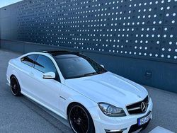Weiß Gebraucht 2012 Mercedes C63 AMG AMG Coupé | 54.000 €