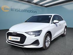 Weiß Neu 2025 Audi A3 Sportback Limousine | 34.749 € (Teuer)