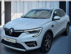 Kyanitweiß Gebraucht 2021 Renault Arkana Intens SUV | 19.990 € (Guter Preis)