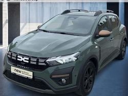 Grün Gebraucht 2024 Dacia Sandero Expression Kleinwagen | 17.989 € (Fairer Preis)