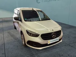 Weiß Gebraucht 2023 Mercedes eCitan Kombi | 26.323 € (Fairer Preis)