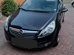 Schwarz Gebraucht 2010 Opel Corsa Edition Kleinwagen | 4.250 € (Etwas zu teuer)