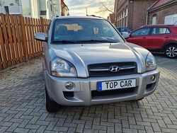 Gold Gebraucht 2005 Hyundai Tucson GLS SUV | 3.600 € (Etwas zu teuer)