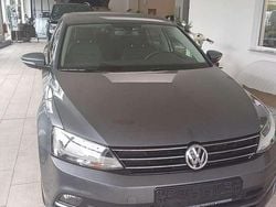 Platium grey Gebraucht 2015 VW Jetta Limousine | 10.500 € (Fairer Preis)