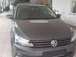 Platium grey Gebraucht 2015 VW Jetta Limousine | 10.500 € (Etwas zu teuer)