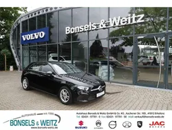 Nachtschwarz unilack Gebraucht 2019 Mercedes A180 Style Limousine | 21.890 € (Fairer Preis)