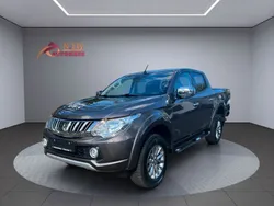 Grau Gebraucht 2016 Mitsubishi L200 Plus Abholung | 19.950 € (Fairer Preis)