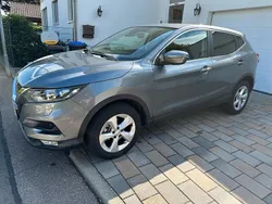 Grau Gebraucht 2018 Nissan Qashqai SUV | 13.200 € (Guter Preis)