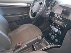 Schwarz Gebraucht 2009 Opel Astra Innovation Kombi | 2.200 € (Fairer Preis)