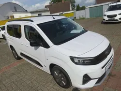 Kaolinweiss Gebraucht 2024 Opel Combo Life Van / Kleinbus | 27.590 € (Etwas zu teuer)
