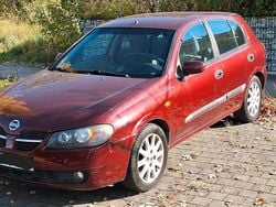 Rot Gebraucht 2002 Nissan Almera Kleinwagen | 2.000 € (Guter Preis)