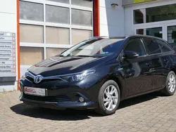 Toyota Auris Hybrid