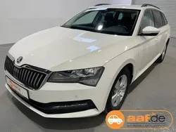 Weiss Gebraucht 2021 Skoda Superb Ambition Kombi | 20.650 € (Fairer Preis)