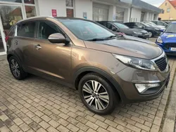 Beige Gebraucht 2016 Kia Sportage Spirit SUV | 12.799 € (Fairer Preis)