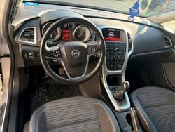 Grau Gebraucht 2014 Opel Astra Kombi | 3.000 € (Guter Preis)