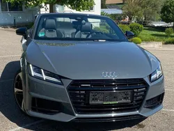 Grau Gebraucht 2018 Audi TT Roadster Competition Cabrio | 29.500 € (Guter Preis)