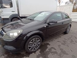 Schwarz Gebraucht 2008 Opel Astra GTC Limousine | 750 € (Superpreis)