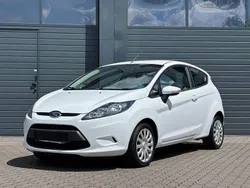 Weiß Gebraucht 2011 Ford Fiesta Kleinwagen | 5.750 € (Etwas zu teuer)
