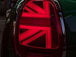 Grün Gebraucht 2021 Mini Cooper SE Classic Kleinwagen | 15.980 € (Guter Preis)