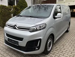 Grau Gebraucht 2017 Citroën Jumpy Business Class Van / Kleinbus | 14.999 € (Guter Preis)