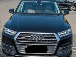 Schwarz Gebraucht 2016 Audi Q7 Ambiente SUV | 31.200 € (Fairer Preis)
