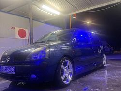 Blau Gebraucht 2002 Renault Clio II Limousine | 999 € (Guter Preis)