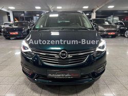 Grün Gebraucht 2017 Opel Zafira Innovation Van / Kleinbus | 14.990 € (Fairer Preis)